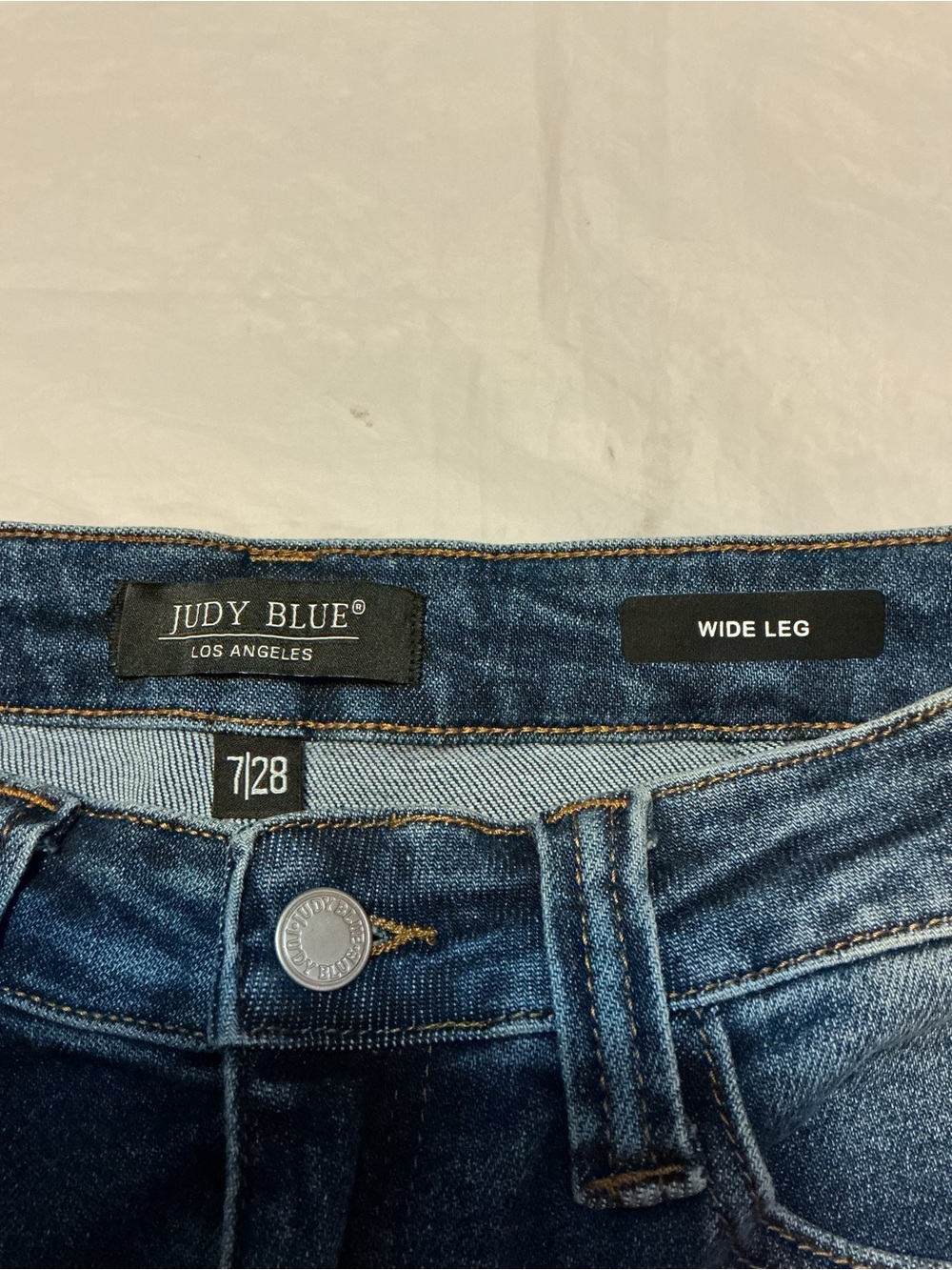 Judy Blue wide leg size 7/28 excellent condition - Picture 4 of 8